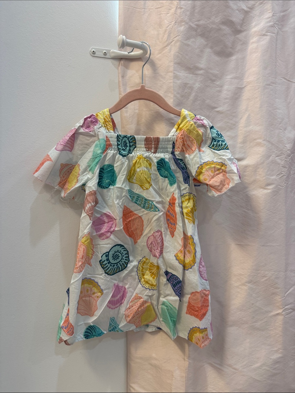 Beach Riot Girls White Off-Shoulder Shell Print Dress with Multicolor Shells